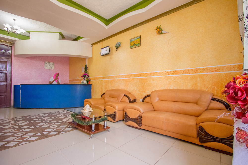 Grande Hotel Isiolo ภายนอก รูปภาพ