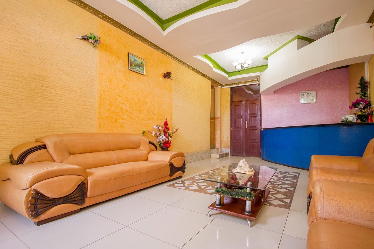 Grande Hotel Isiolo ภายนอก รูปภาพ