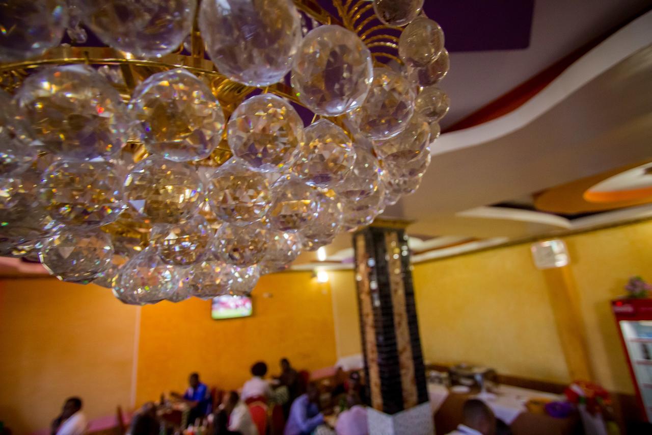 Grande Hotel Isiolo ภายนอก รูปภาพ
